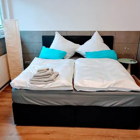 Ferienwohnung Familie Schwarz Germersheim Esterno foto